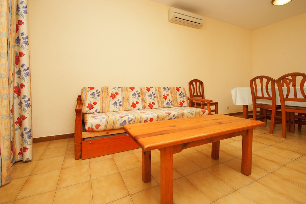 Rentalmar Azahar Apartments 19/38