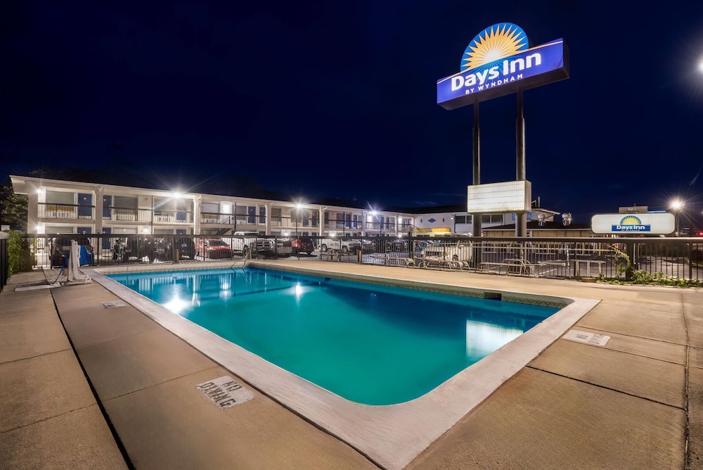 Days Inn By Wyndham Jacksonville Nc 65/68