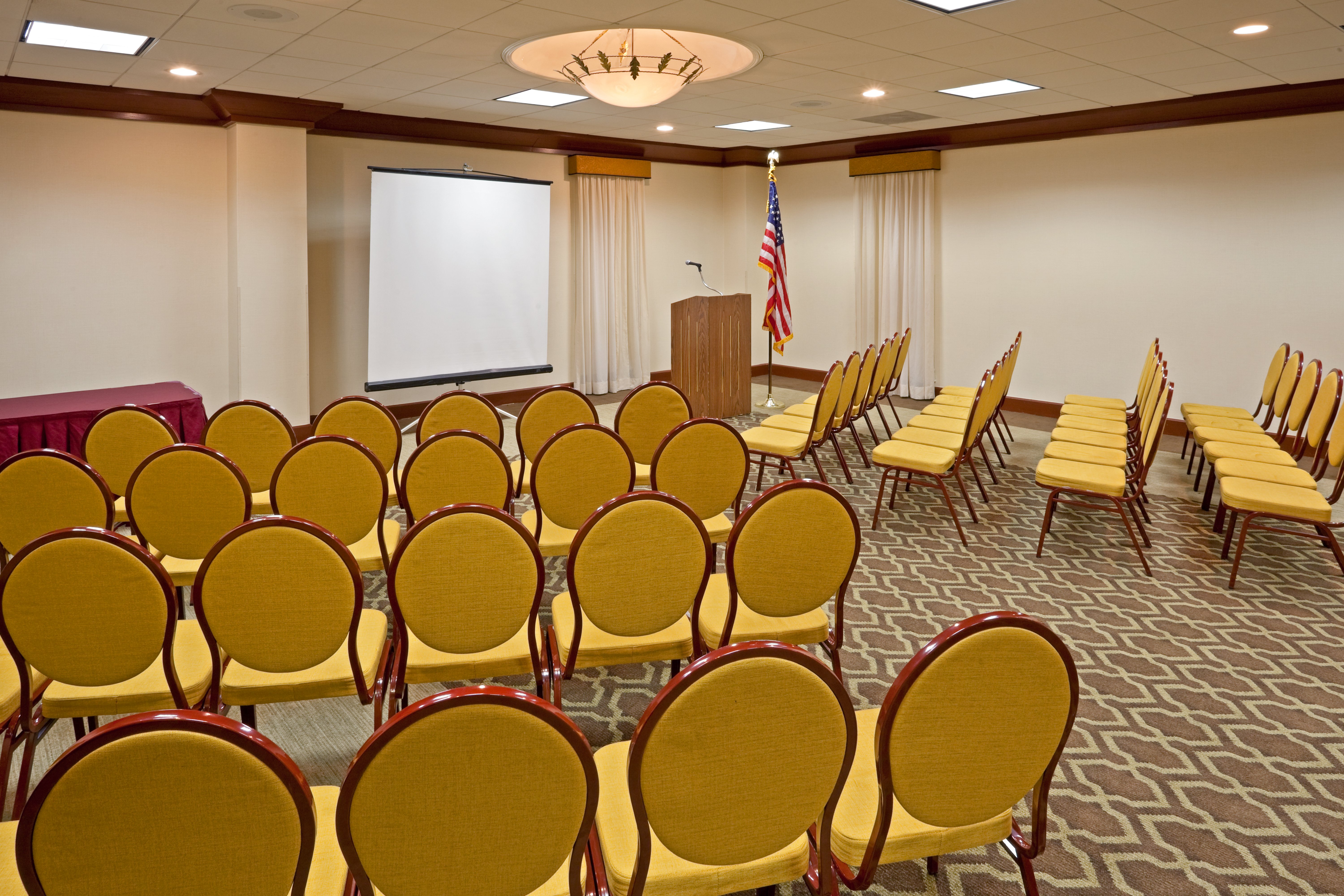 Garner Hotel Totowa by IHG 67/74