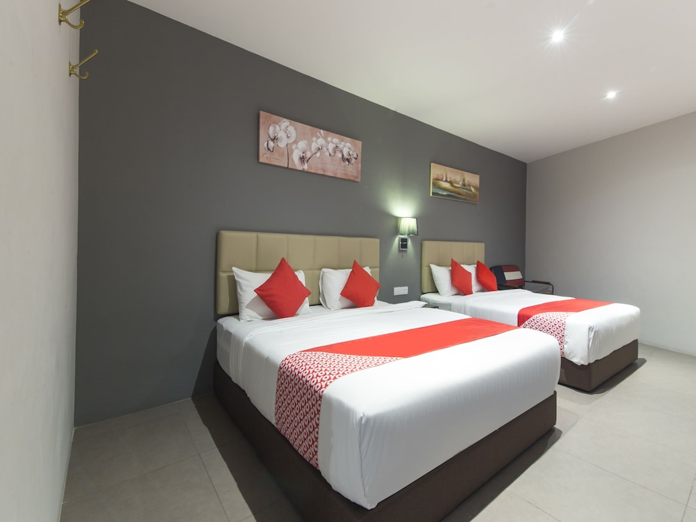 Yootel Boutique Hotel 10/24
