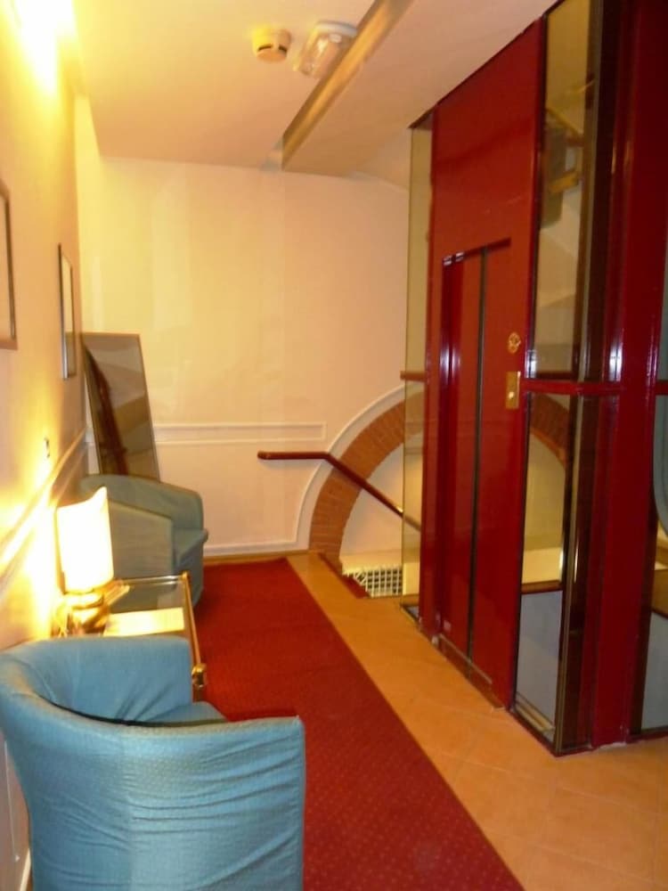 Albergo Reggio 31/63
