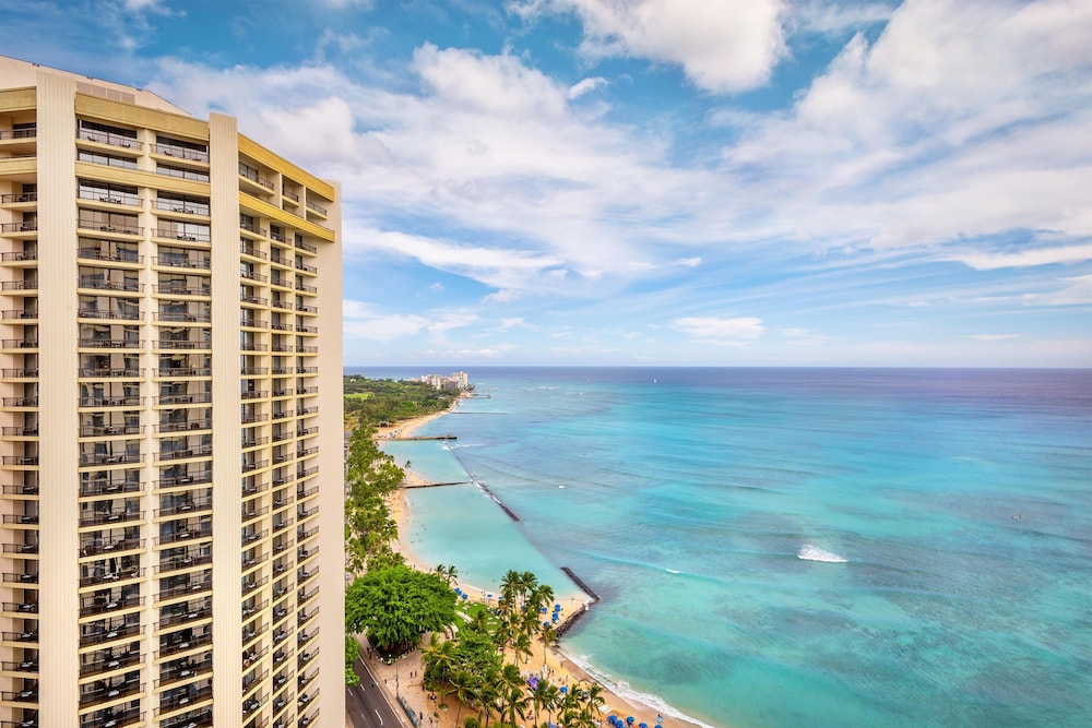 Hyatt Regency Waikiki Beach Resort and Spa 5/50