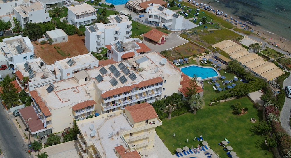 Neon Hotel in HERSONISSOS