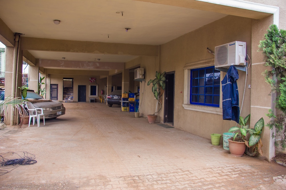 Emota Paradise Hotel (Phase 2) 8/9