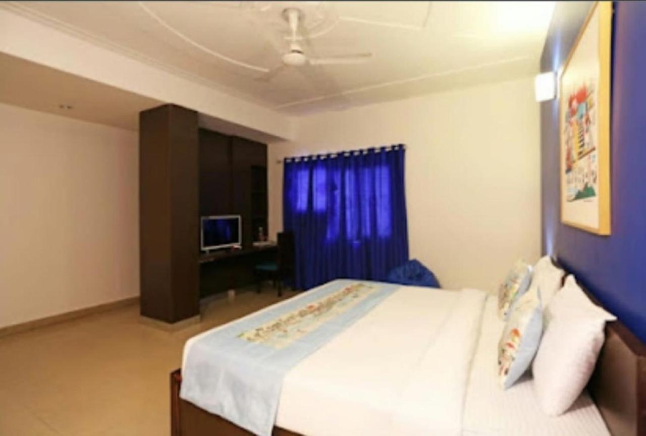 Oyo Rooms 766 Delhi Airport 7/29