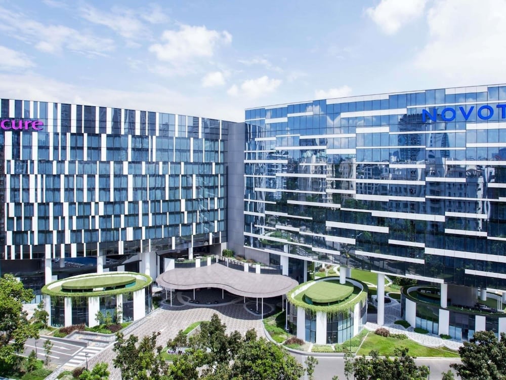 NOVOTEL SINGAPORE ON STEVENS 6/73