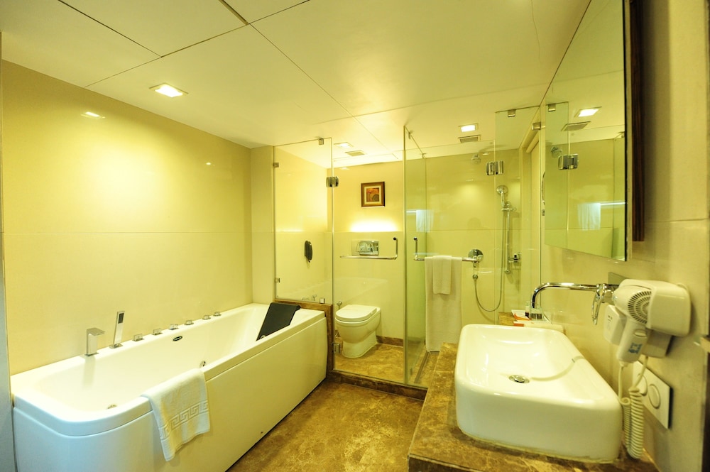 Hotel Suba Star 50/50