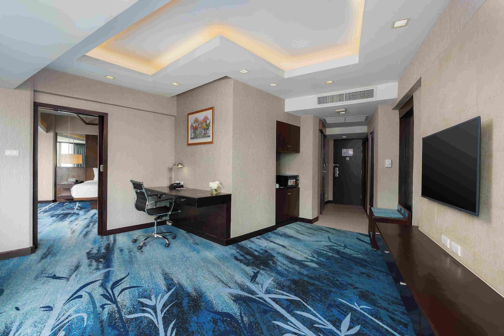 Ambassador Hotel Bangkok 24/50