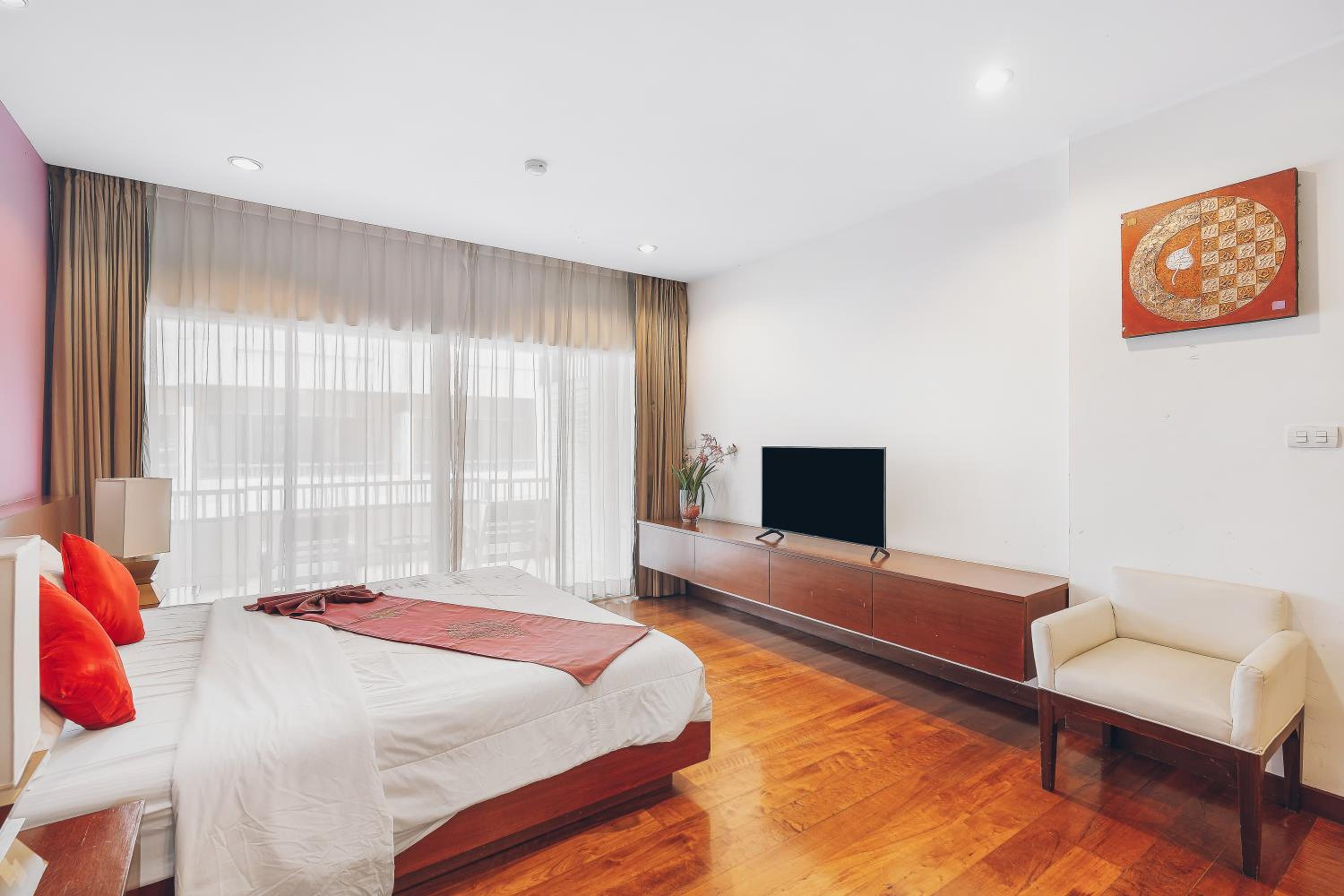 Junior Suite, Pool Side