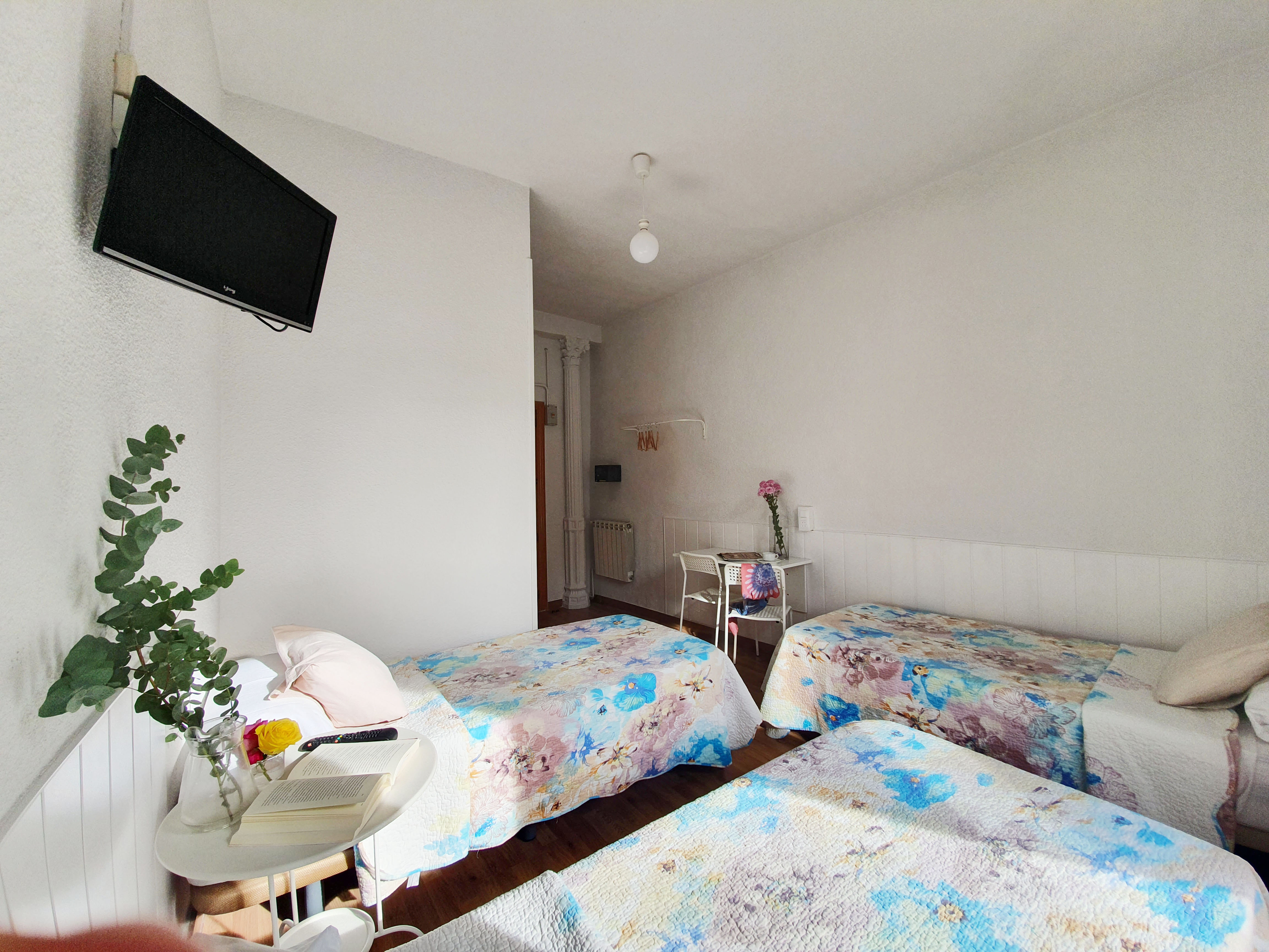 Hostal Alicante 22/40