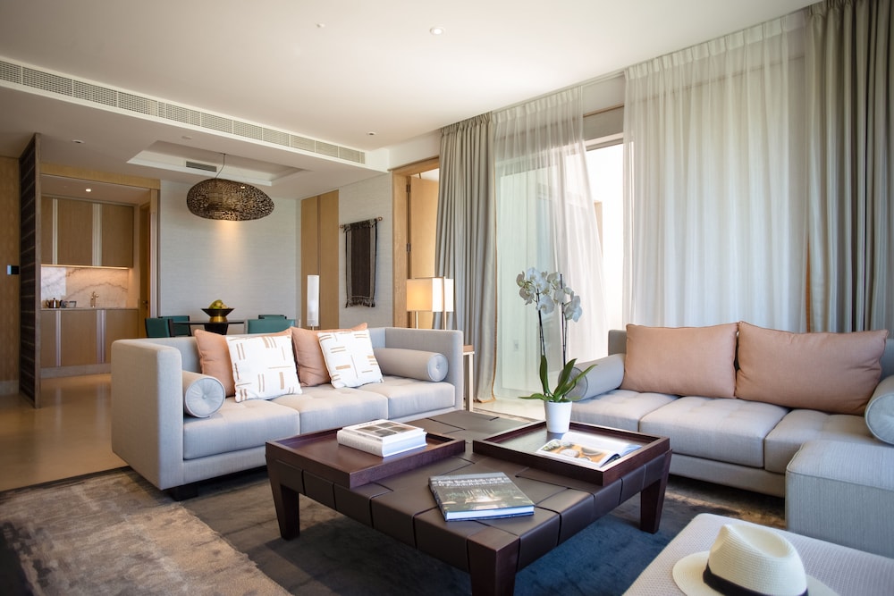 Jumeirah Muscat Bay 43/76