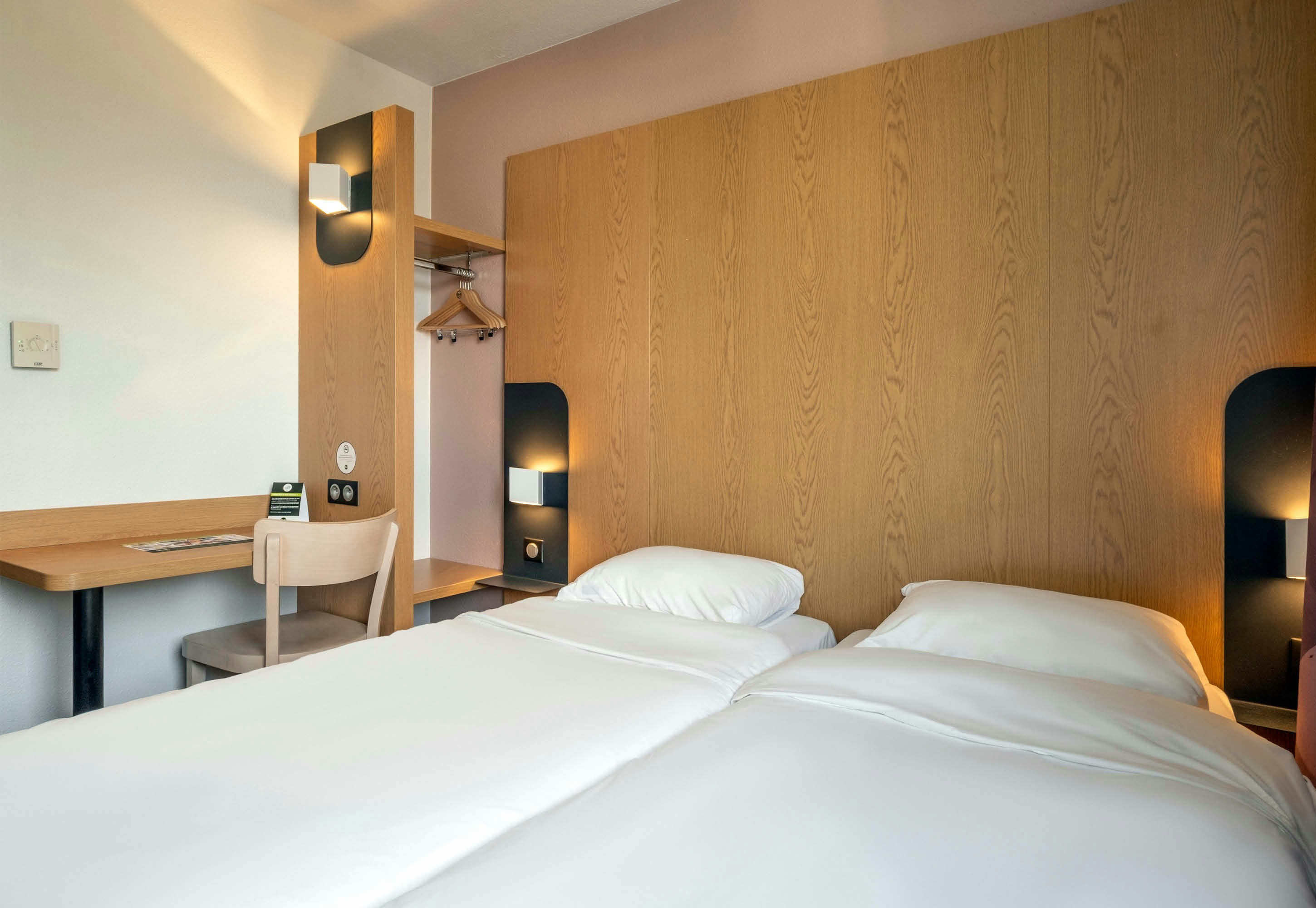 B&B HOTEL Niort Marais Poitevin Est 5/17