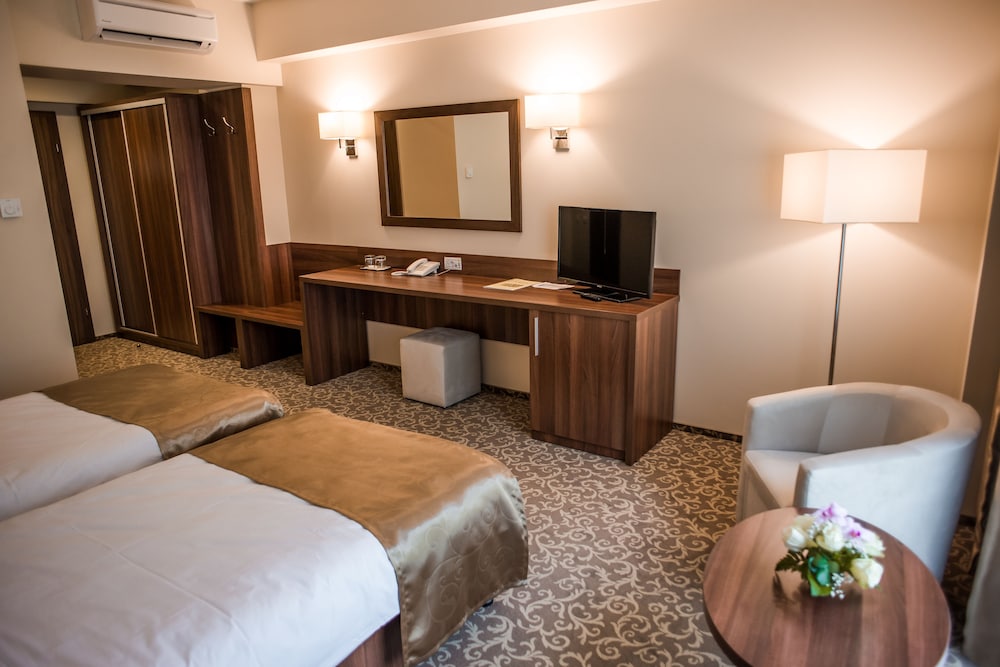 Arnia Hotel 10/64