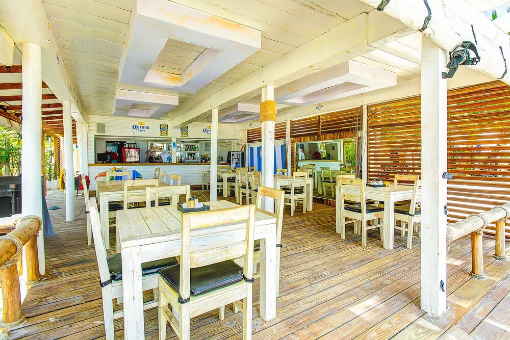 Beach Bungalows Los Corales 35/50