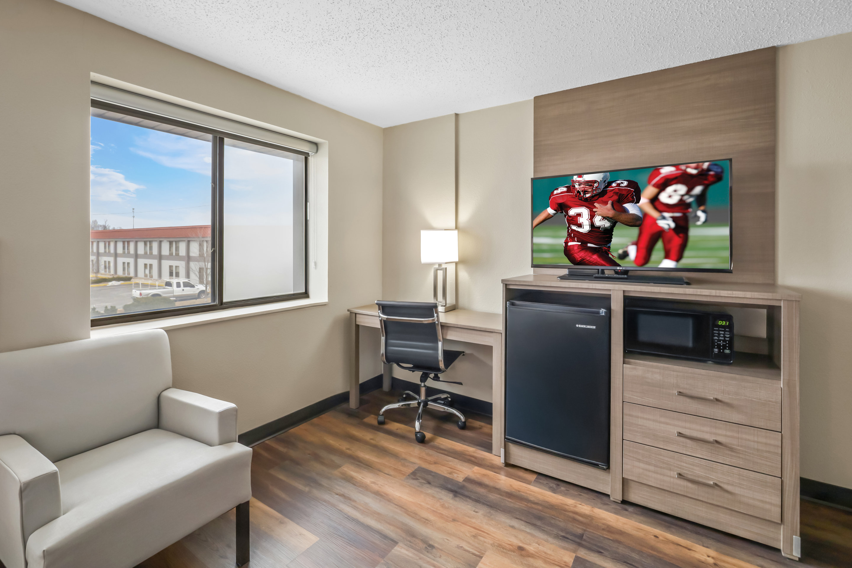 Red Roof Inn Ames 24/35