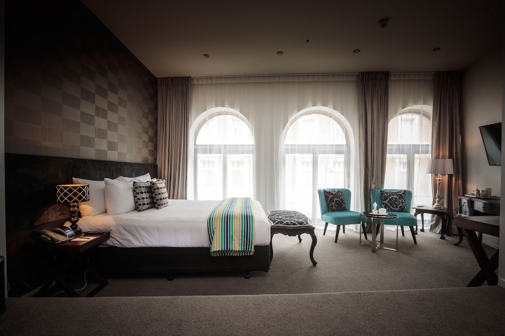 Hotel 115 Christchurch 30/65