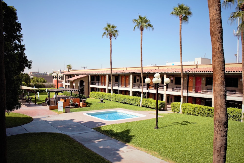 Colonial Mexicali 10/69