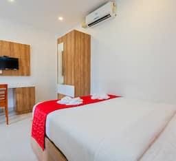 Standard, Shared Balcony