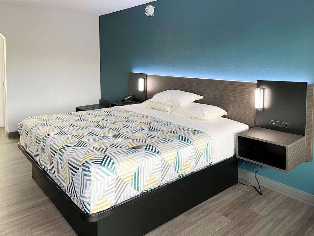 STANDARD, KING BED