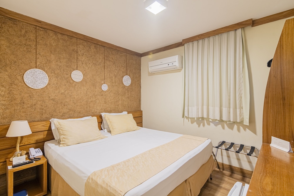 STANDARD, DOUBLE OR TWIN BED, STAIR ACCESS ONLY