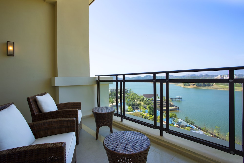 Sheraton Bailuhu Resort Huizhou 27/57