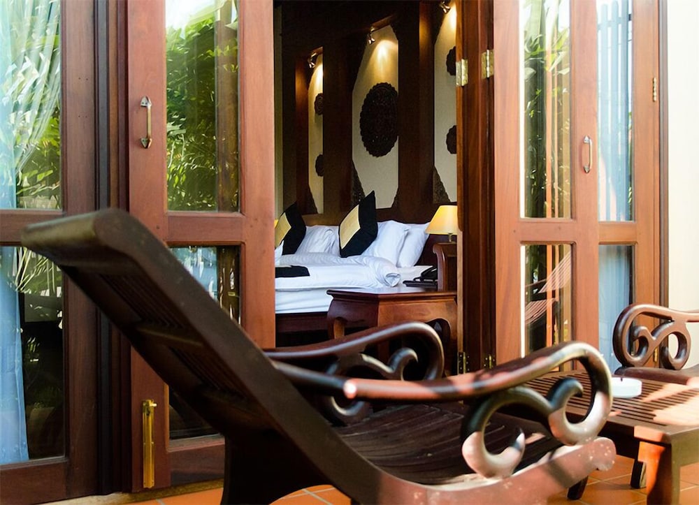 Sada Hotel 30/50