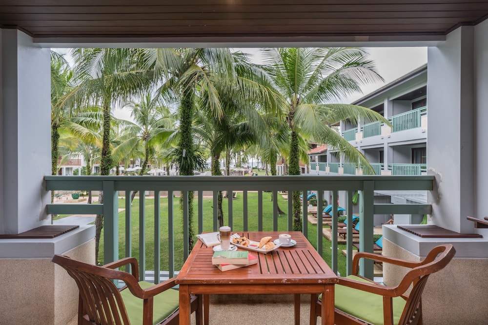 Briza Beach Resort 54/71