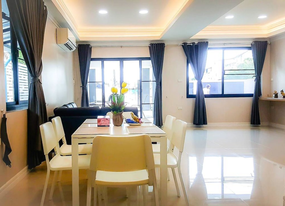 Ban Sasithorn Huahin 4/25