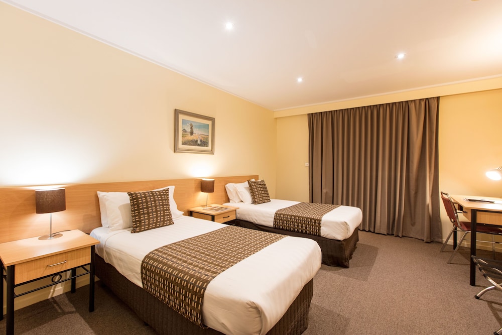 SUPERIOR, TWIN BEDS
