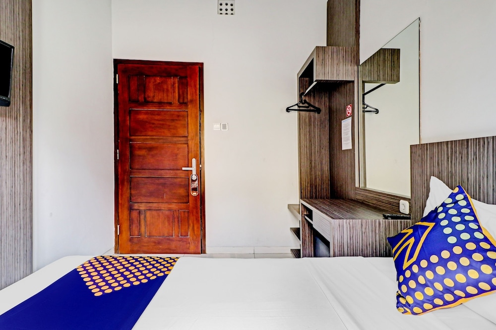 Hotel O Cihampelas Near Ciwalk Formerly D'River Guest House 20/30
