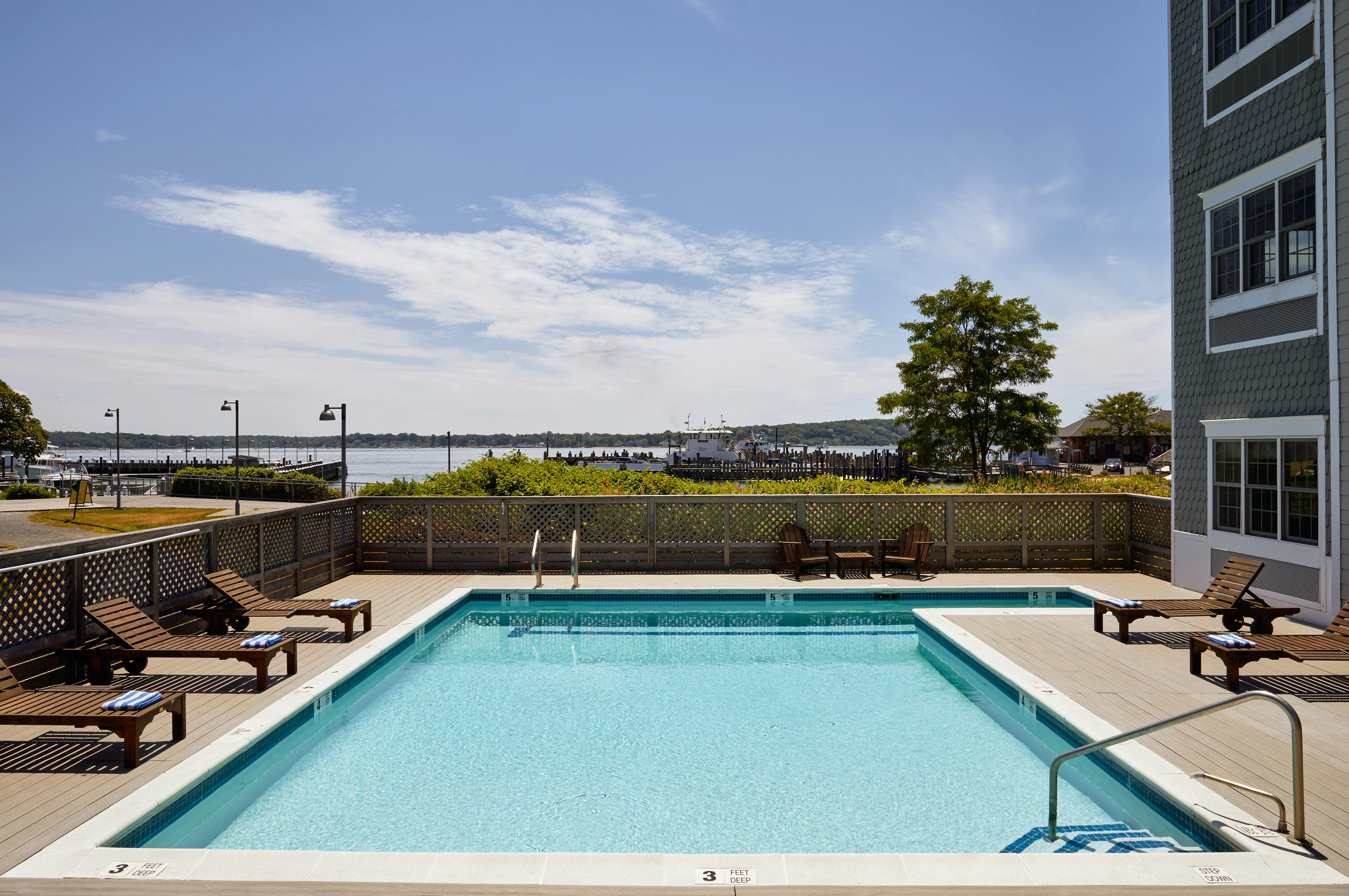 The Harbor Front Inn 19/42