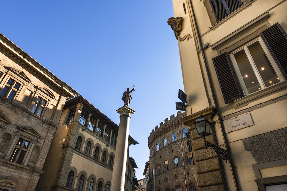 Parione Uno 6/34