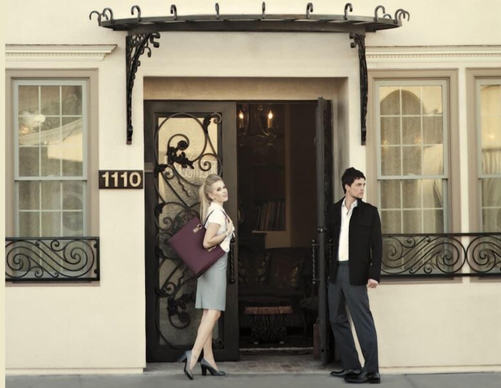 Hotel 1110 - Adults Only 5/75