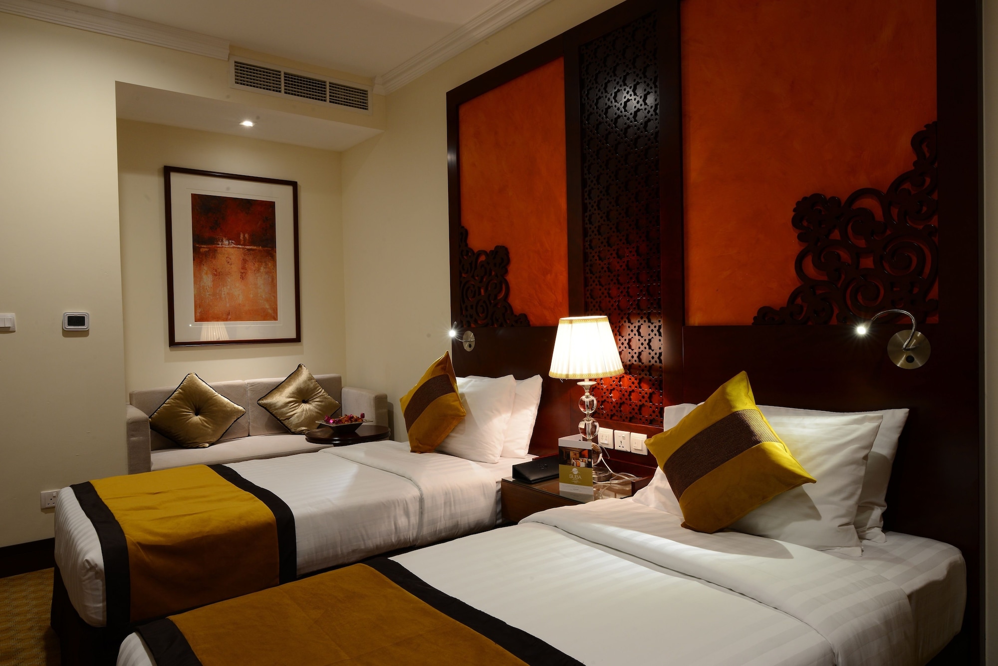STANDARD TWIN ROOM