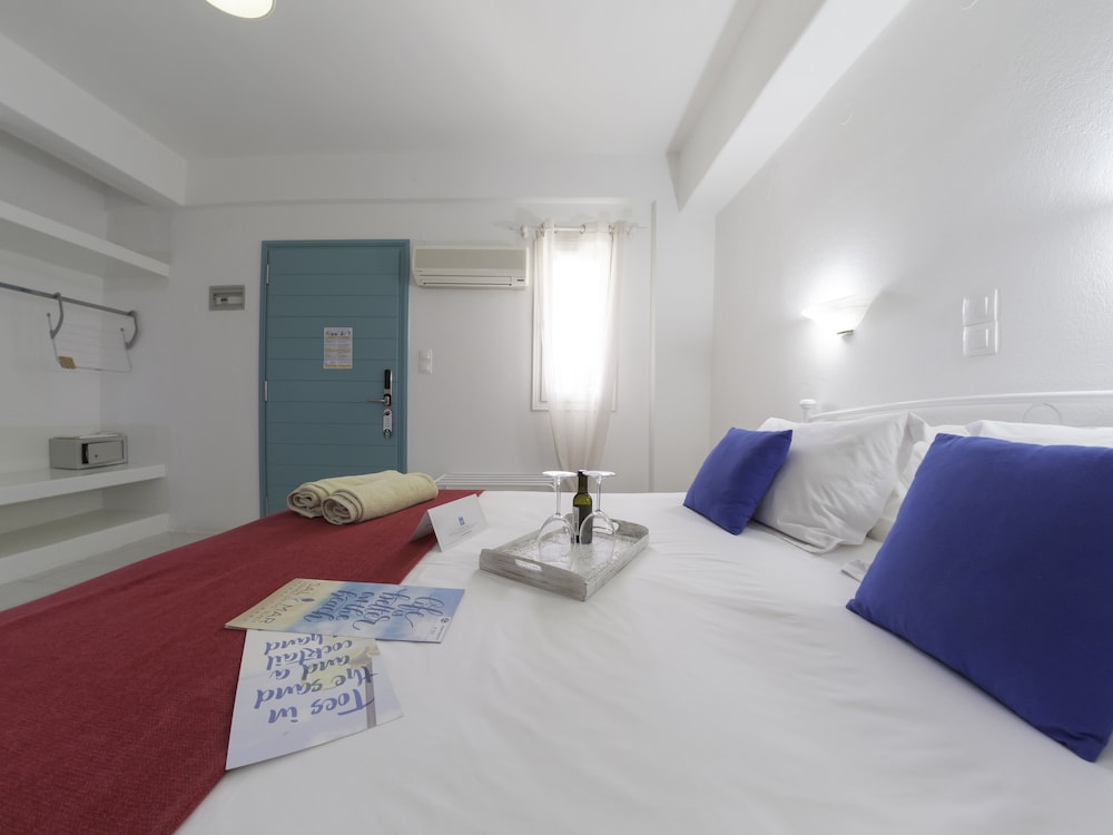 Amaryllis Beach Hotel 11/50