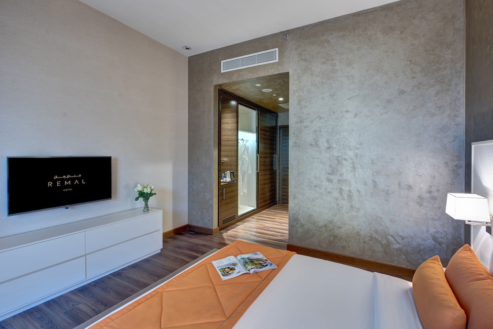 remal hotel al dhannah