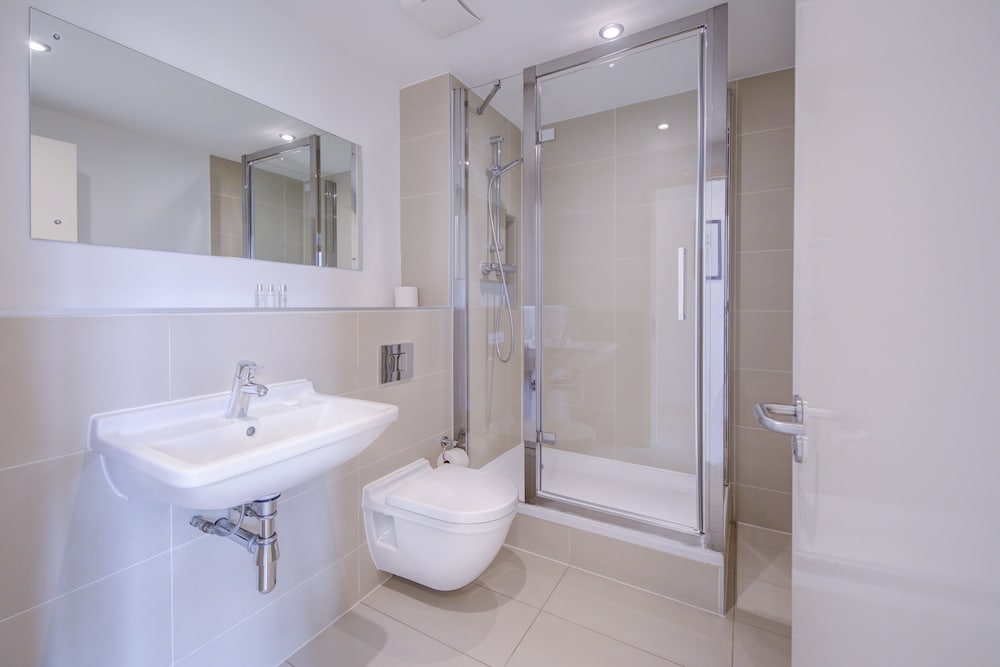 Cleyro Serviced Apartments - Finzels Reach 48/50