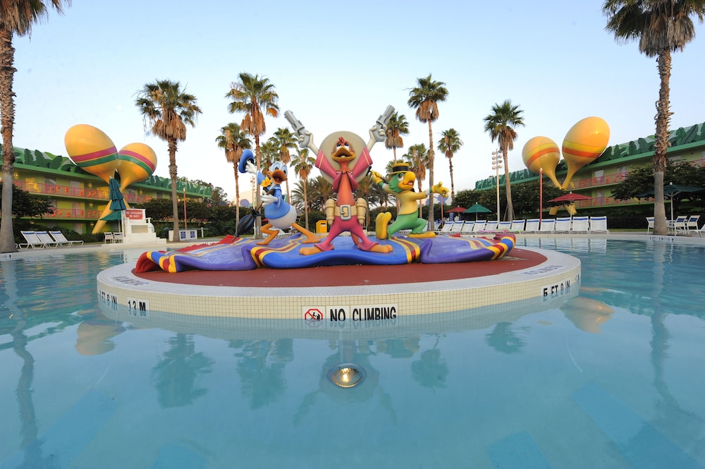 Disneys All Star Music Resort 32/50