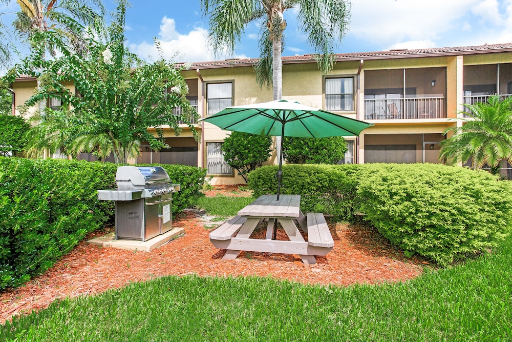Alhambra Villas 23/29