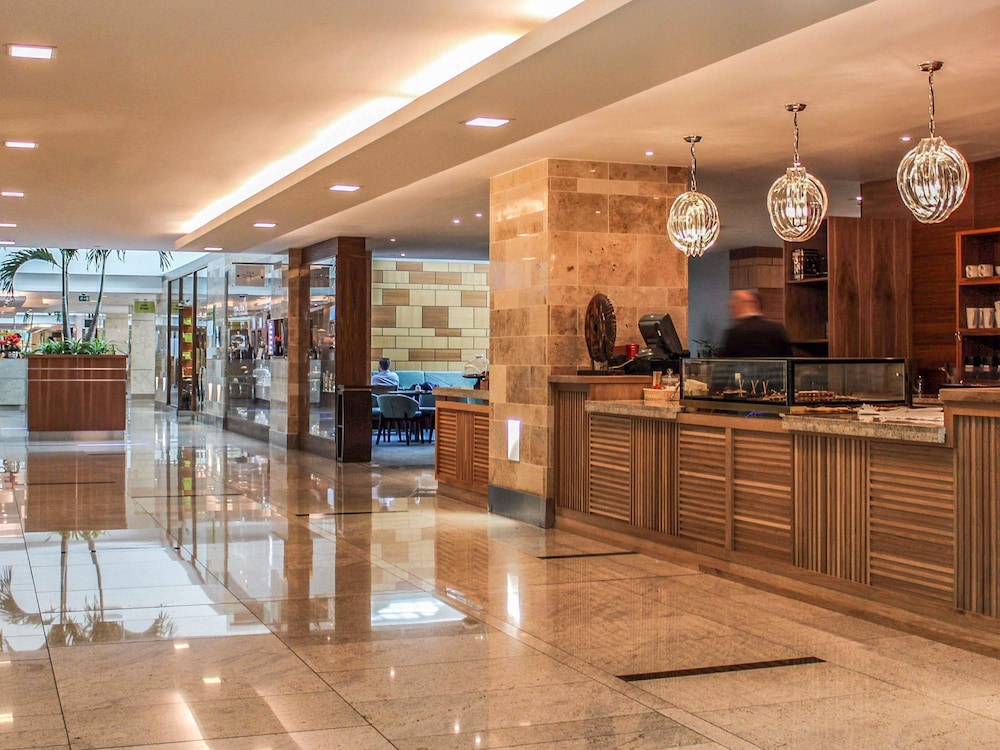 Sofitel London Heathrow 6/50