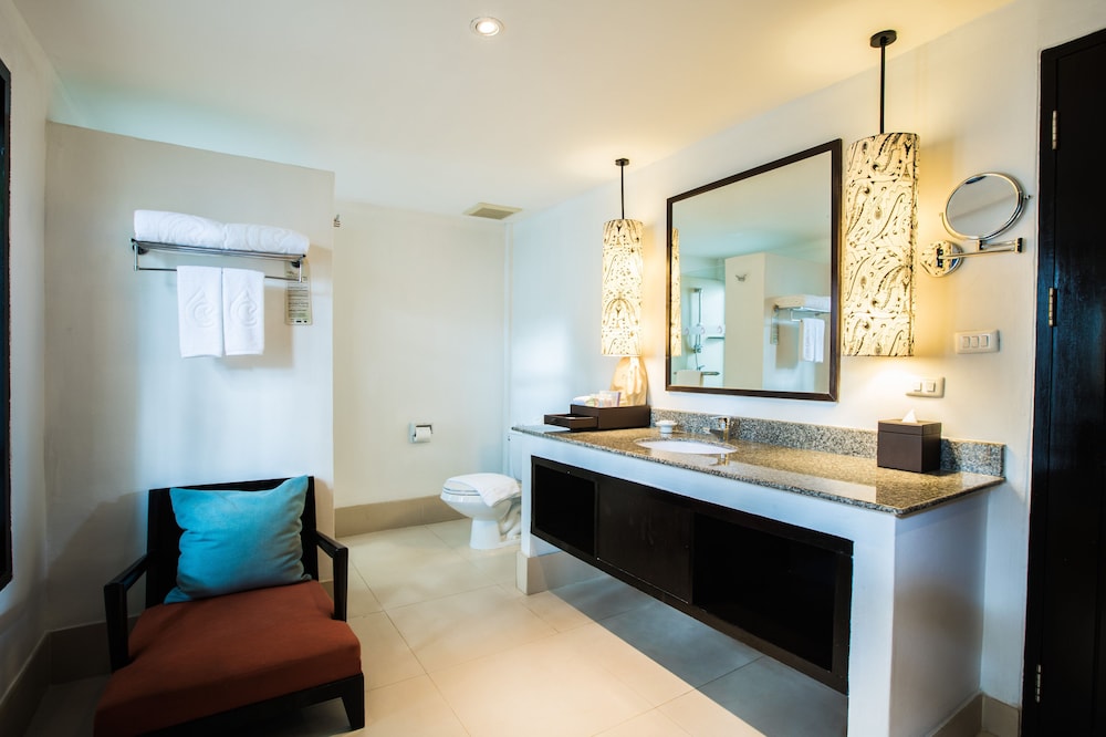 Centara Karon Resort Phuket 76/85