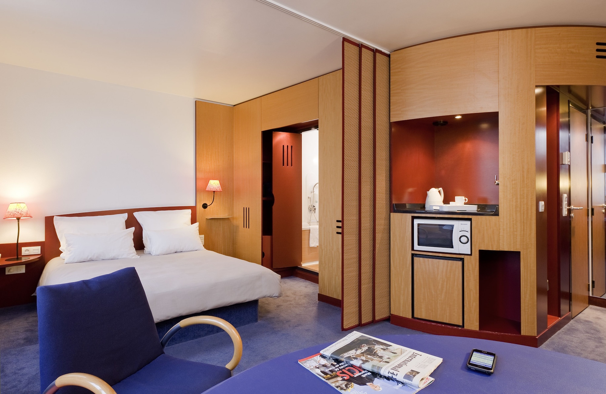 SUPERIOR, SUITE, DOUBLE BED, SOFA