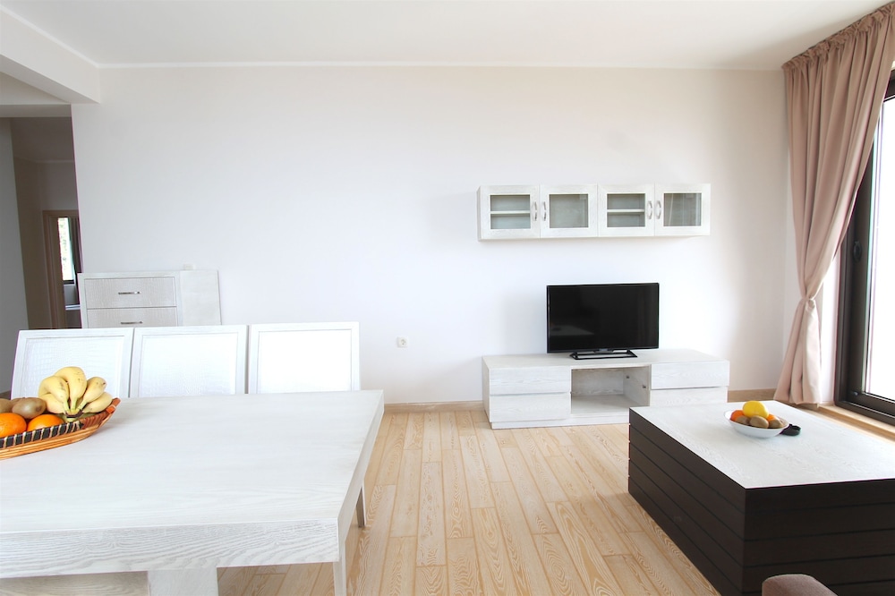 Apartments Aqua 52/66
