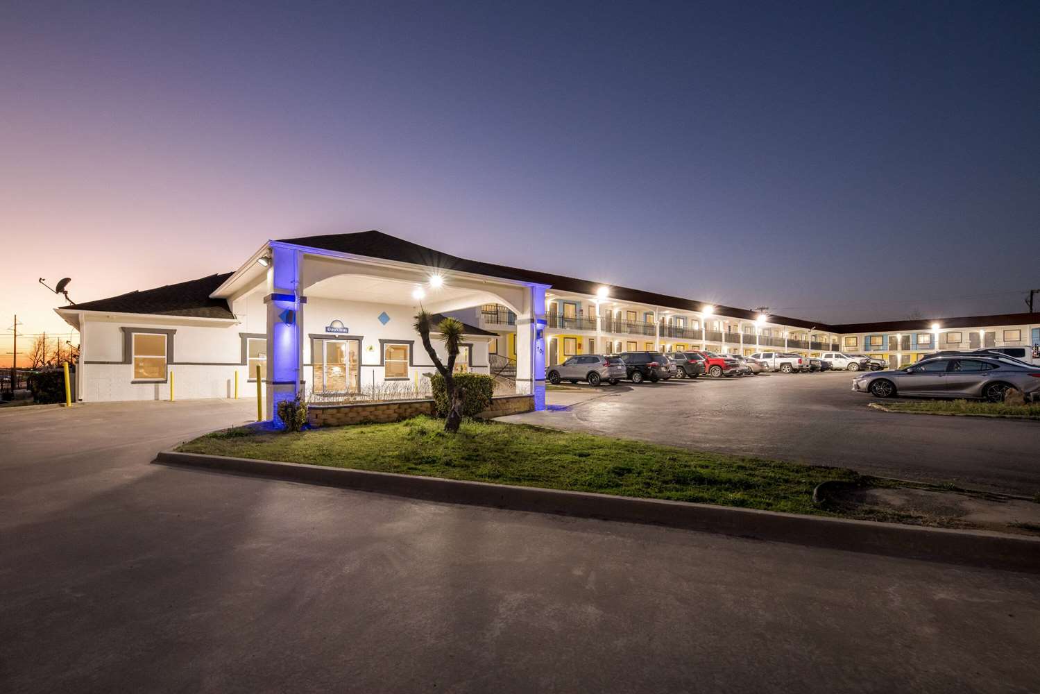 Days Inn by Wyndham Gainesville 11/49