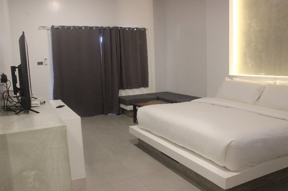 Amihan Resort 22/65