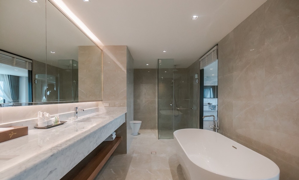 Grand Riverside Hotel Phitsanulok 65/65