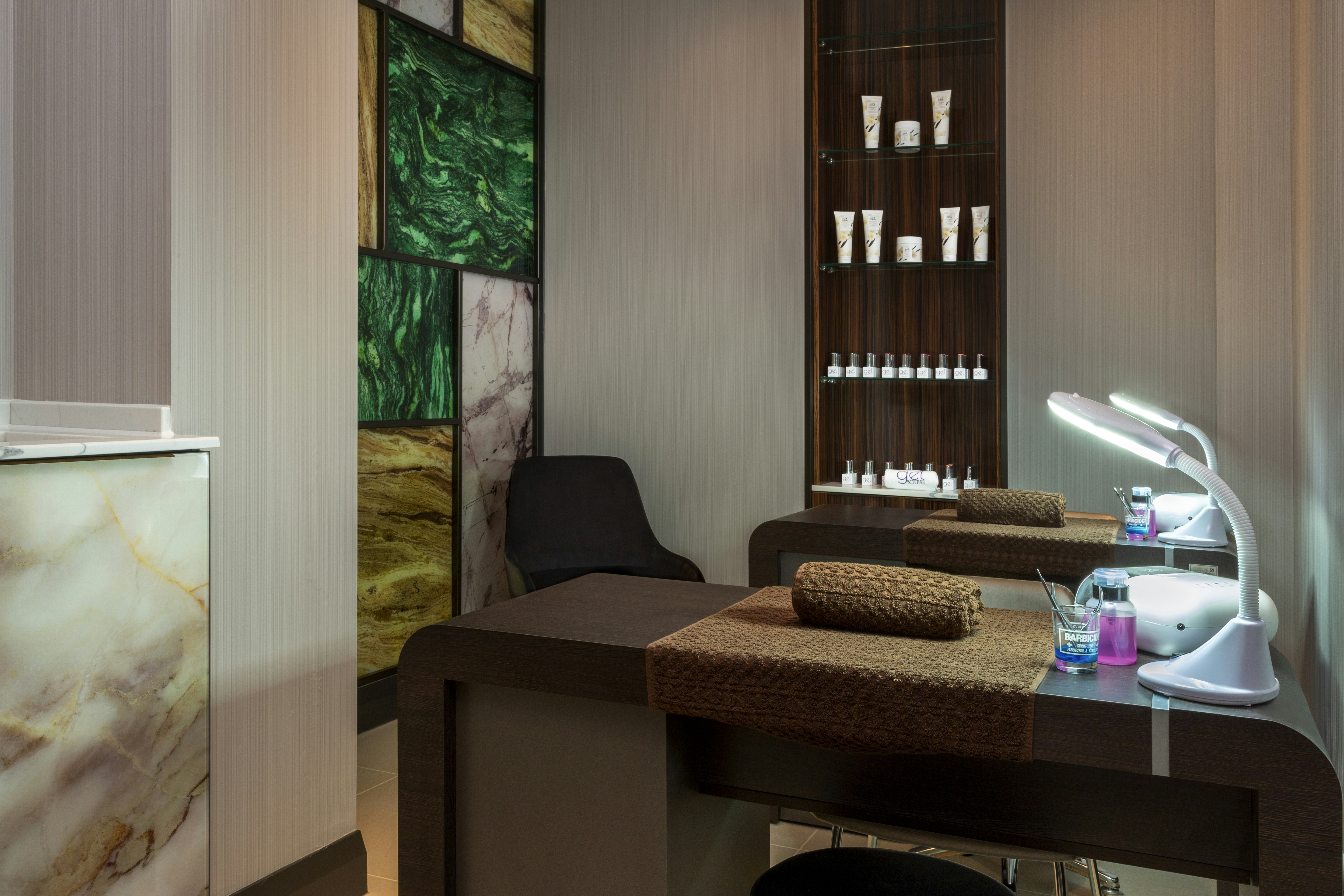Hilton Aberdeen TECA 40/64