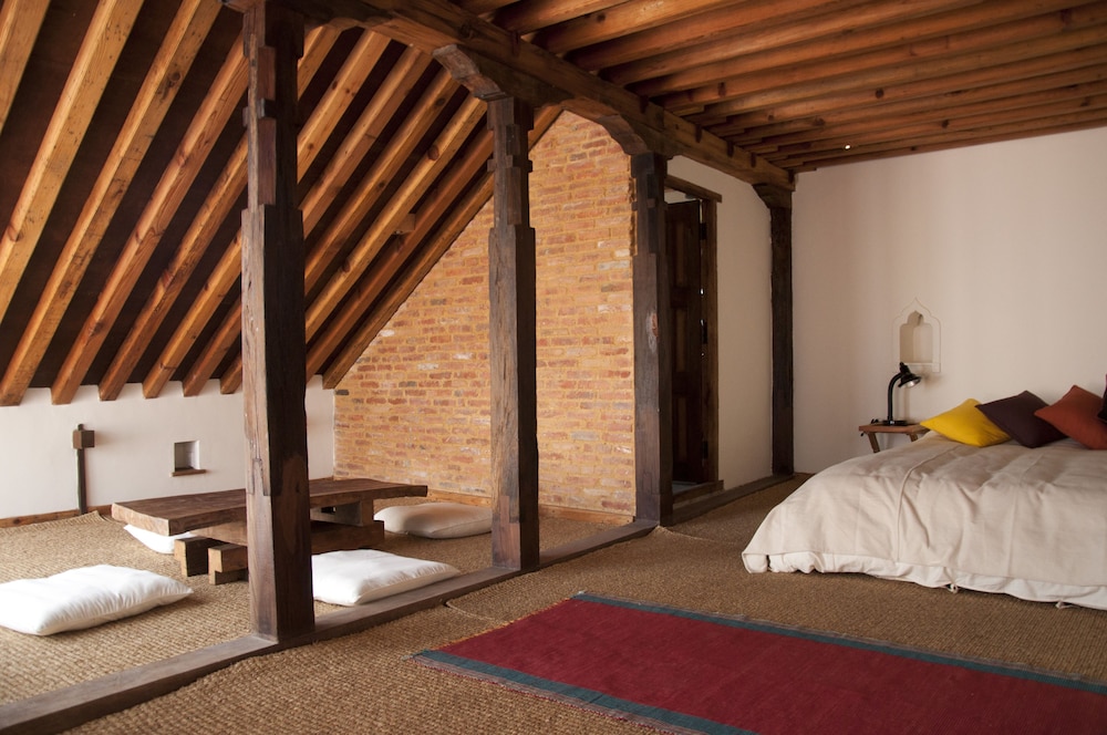 The Inn Patan 15/40
