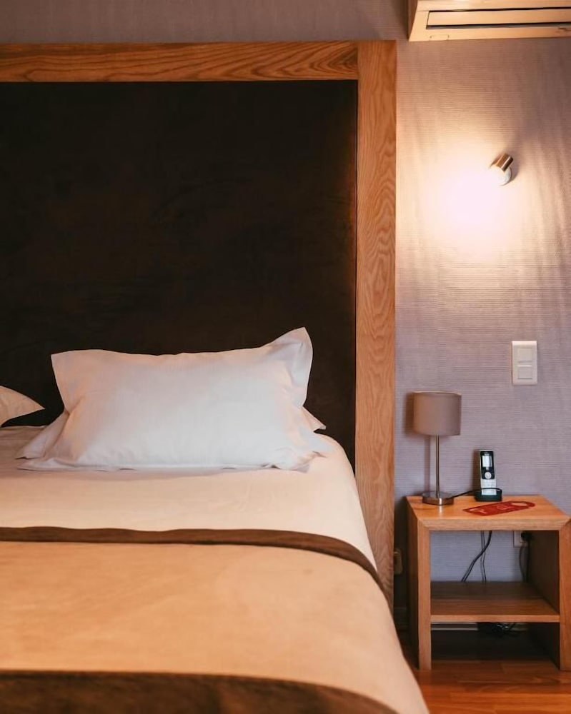 Hotel the Originals Du Pont Roupt Mende 25/66