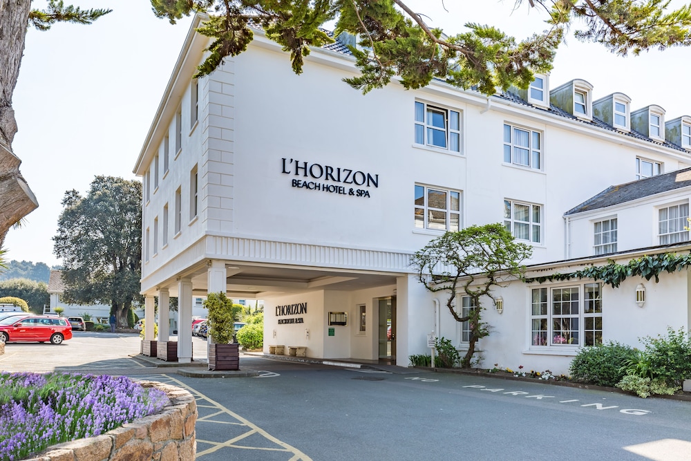 L Horizon Beach Hotel And Spa 57/63